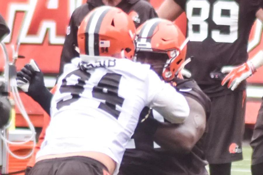 Carl Nassib (NFL)